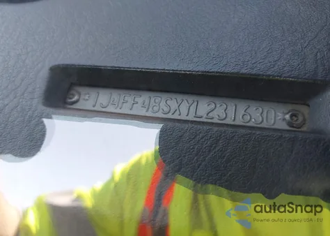 2000 Jeep Cherokee Sport from USA, damaged, VIN 1J4FF48SXYL231630